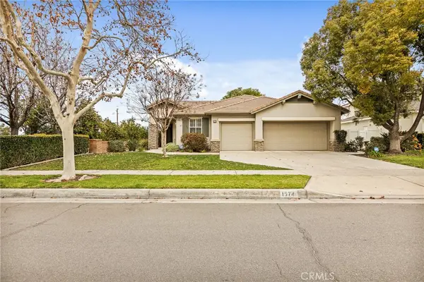 1574 Foothill, Redlands, CA 92374