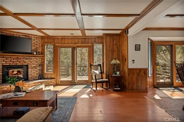 915 Trinity, Lake Arrowhead, CA 92352