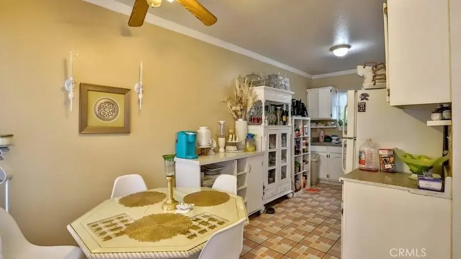 6414 S Hoover Street, Los Angeles, CA 90044 - #2