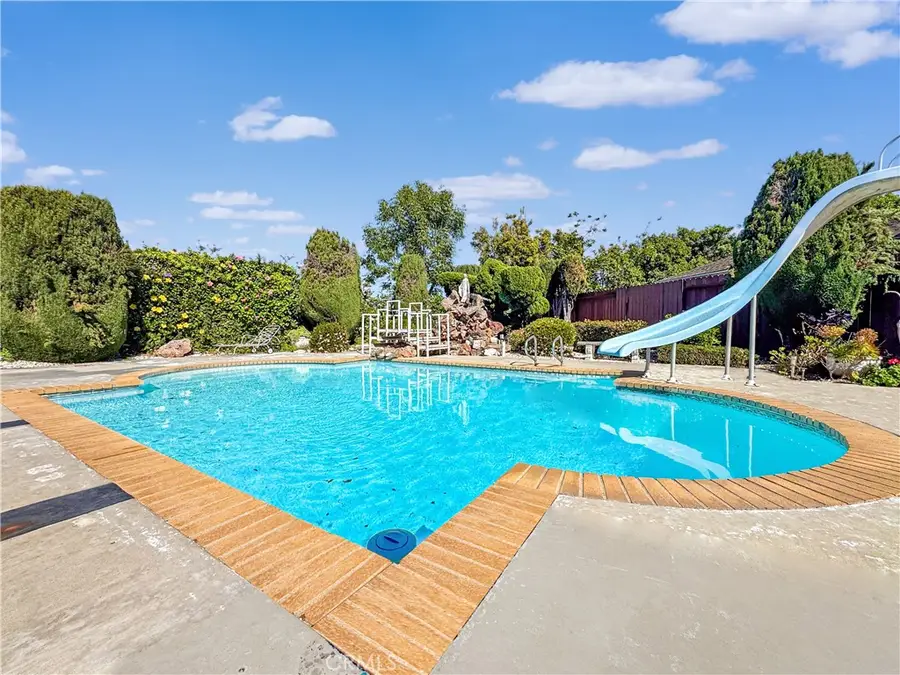 8131 Wenlock Circle, Huntington Beach, CA 92646 - #3