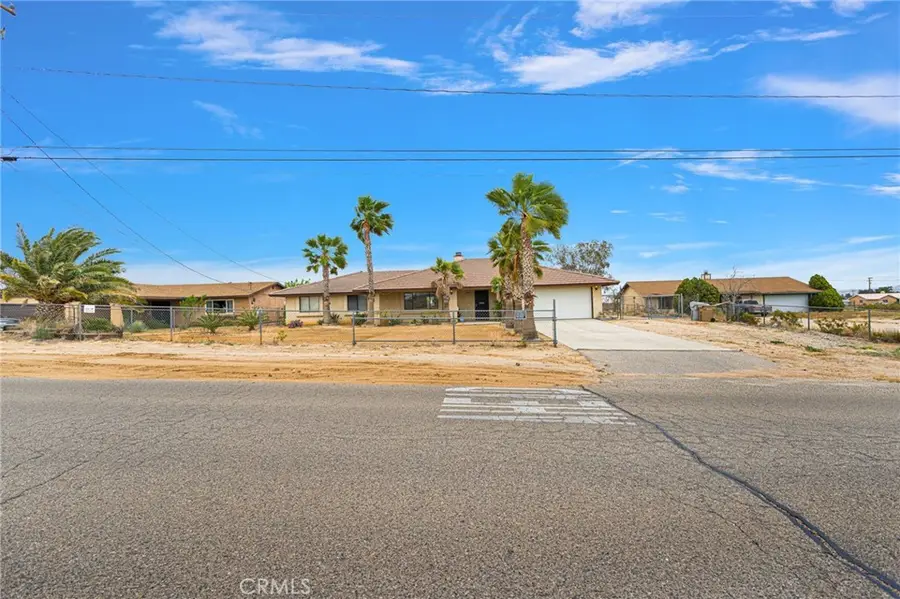 15742 Sycamore, Hesperia, CA 92345 - #2