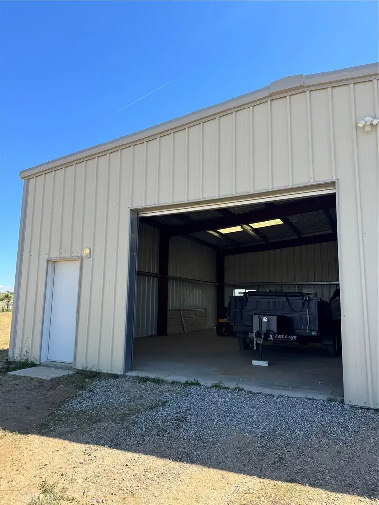 6271 Smoke Tree, Phelan, CA 92371 - #3