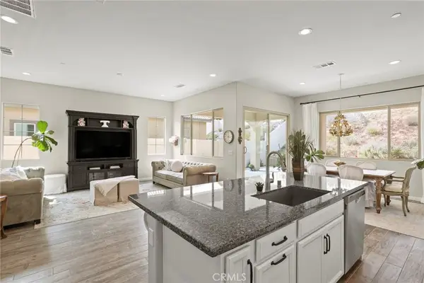 11976 Discovery Ct, Corona, CA 92883