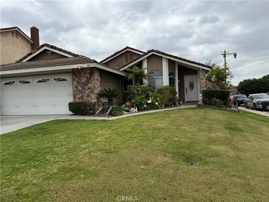 201 S Brookside Court, Anaheim, CA 92808 - #3