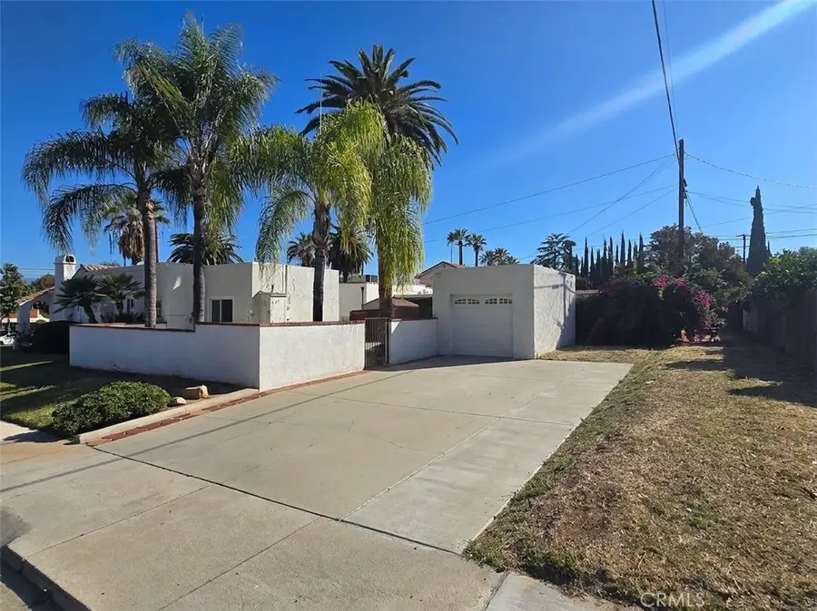 1011 W Cypress, Redlands, CA 92373 - #3