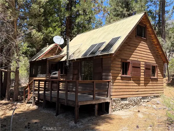 42 South Fork Trail, Angelus Oaks, CA 92305