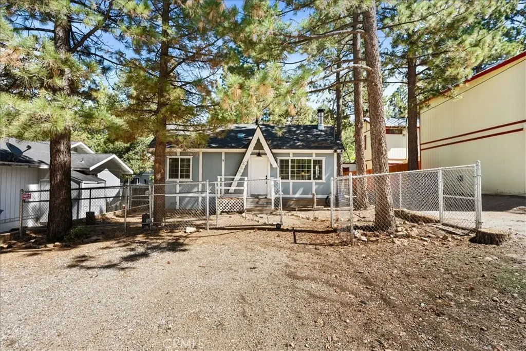 225 Sunset, Sugarloaf, CA 92386 - #1