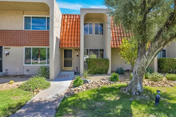 2120 N Indian Canyon #B, Palm Springs, CA 92262