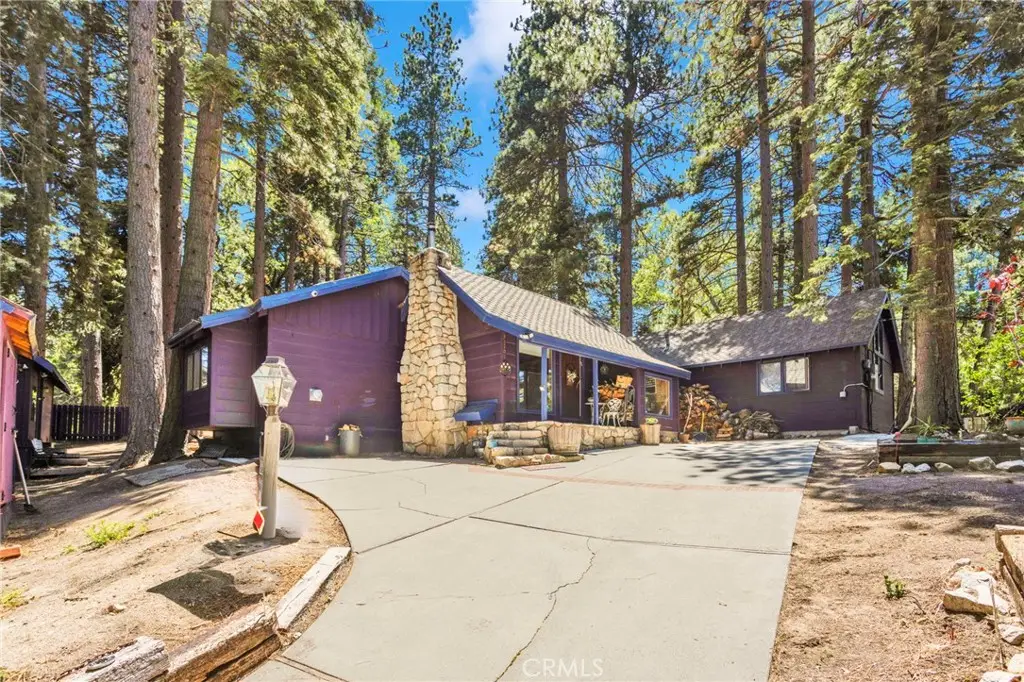 31701 Christmas Tree, Running Springs, CA 92382 - #1