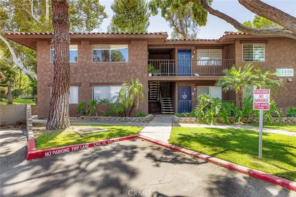 1456 Chalgrove #C, Corona, CA 92882