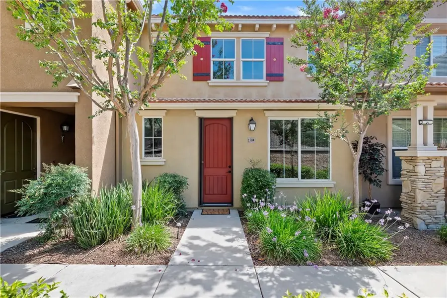 30505 Canyon Hills, Lake Elsinore, CA 92532 - #2