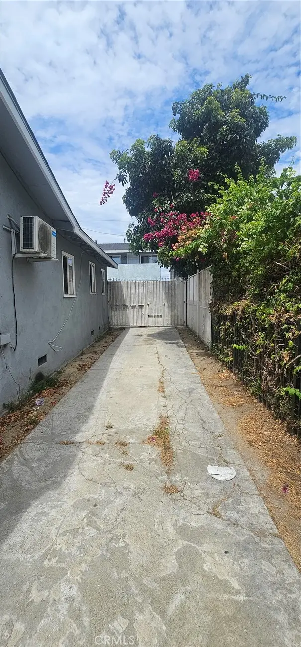 1201 E 78th Street, Los Angeles, CA 90001 - #3