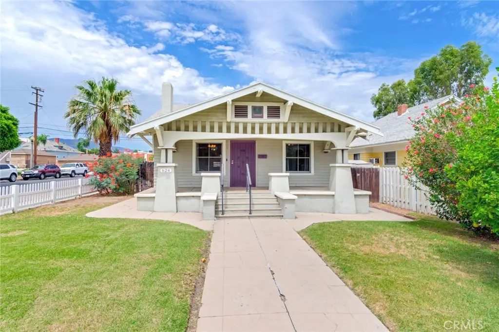624 S Victoria, Corona, CA 92879 - #1