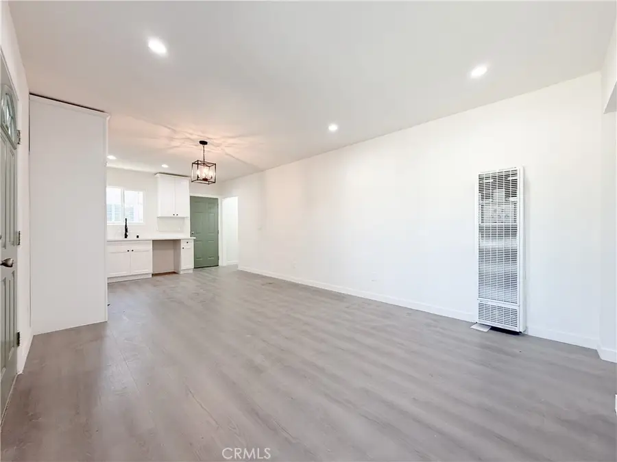 213 N Broadacres Avenue, Compton, CA 90220 - #3