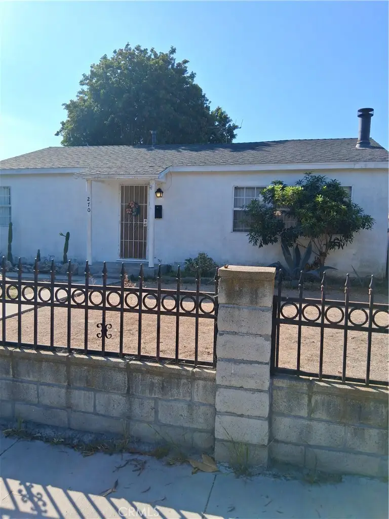 270 E Heath Lane, Long Beach, CA 90805 - Image #2