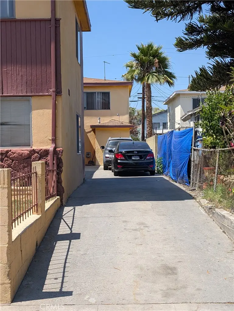 203 W 77th St Street W, Los Angeles, CA 90003 - Image #3