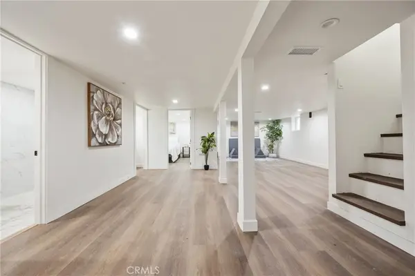 1550 W 70th St, Los Angeles, CA 90047