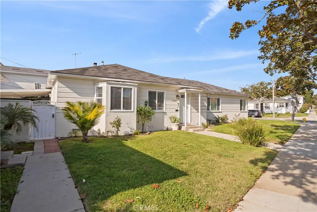 . W Hillsdale #300, 3001/4, 300 1/2, Inglewood, CA 90302 - #1