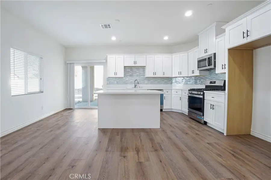16277 Puesta Del Sol Dr., Victorville, CA 92394 - #3