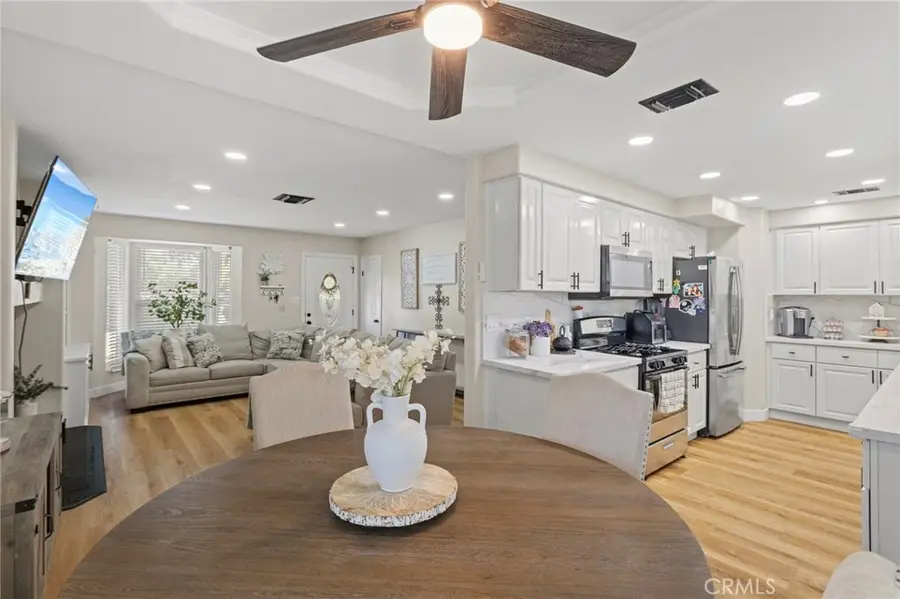 1443 E Devonshire Avenue, Hemet, CA 92544 - Image #3