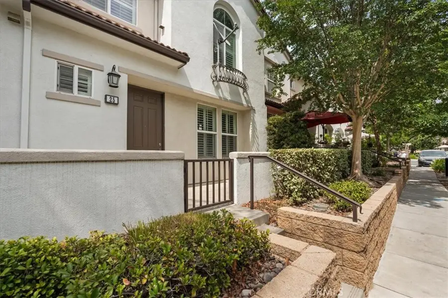 15723 Parkhouse Drive, Fontana, CA 92336 - Image #3