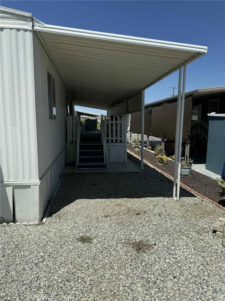 1895 W Devonshire #20, Hemet, CA 92545 - Image #2