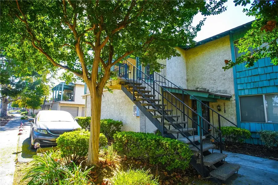 2321 Gonzaga Lane, Riverside, CA 92507 - Image #2