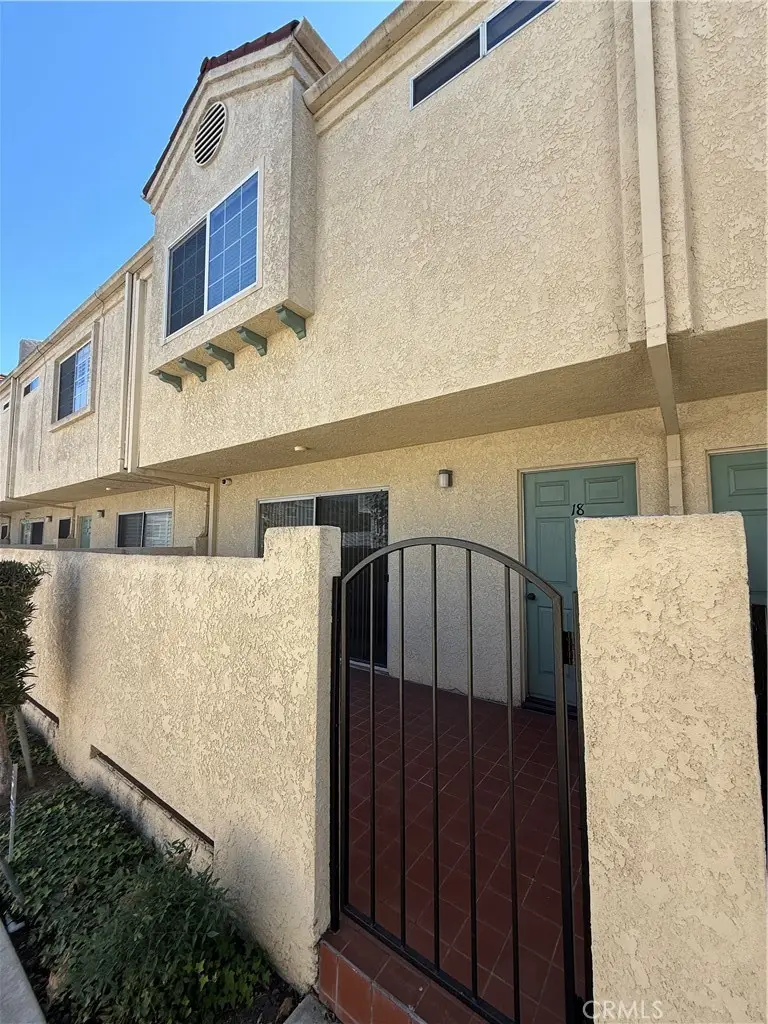 401 W 220th #18 Street, Carson, CA 90745 - Image #2