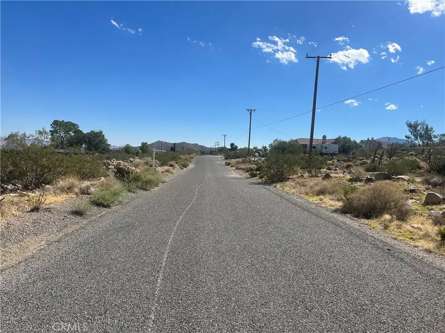 503 Spinel Road, Lucerne Valley, CA 92356 - Image #3