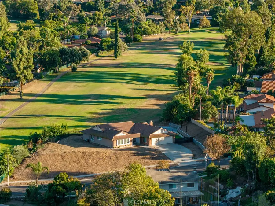 1450 Via Vallarta, Riverside, CA 92506 - #3