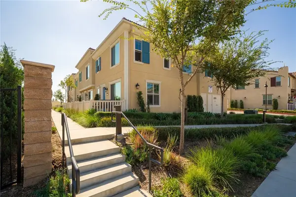 1019 W Clover, Rialto, CA 92376