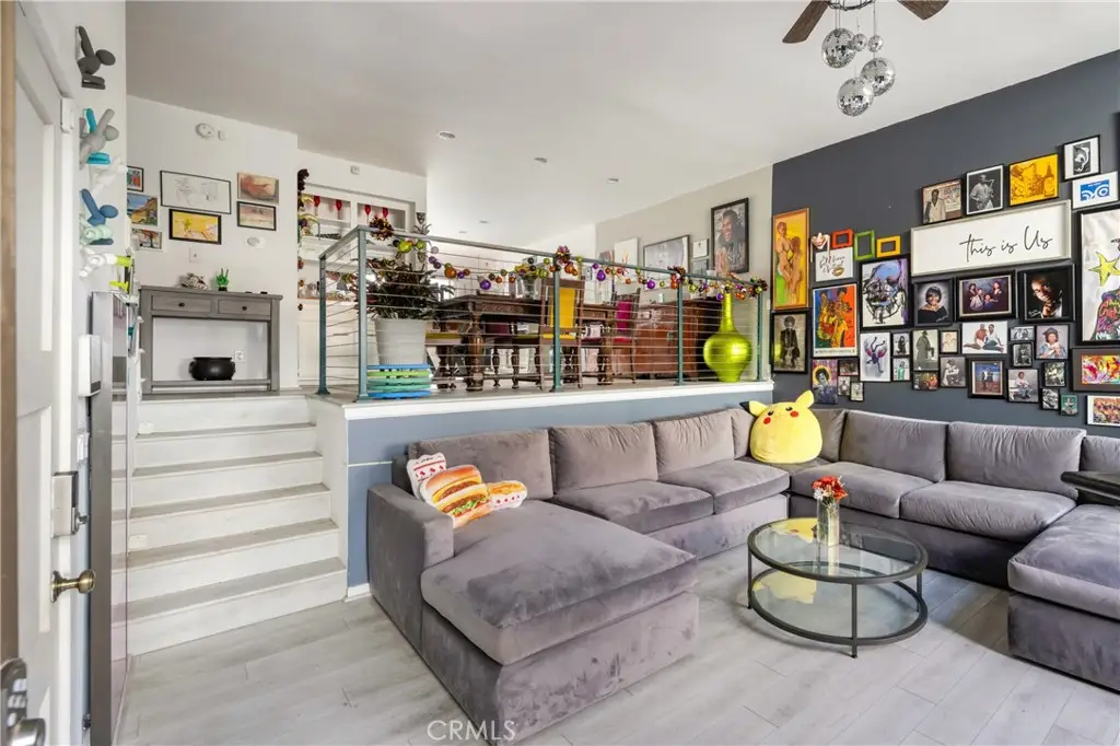 21901 Lassen #118, Chatsworth, CA 91311 - Image #1