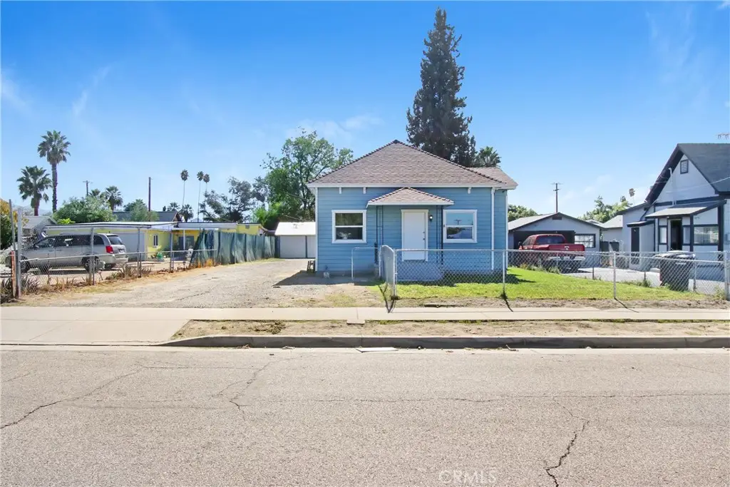 213 W Kimball, Hemet, CA 92543 - Image #1