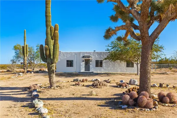 60611 Birdie Ln, Landers, CA 92285