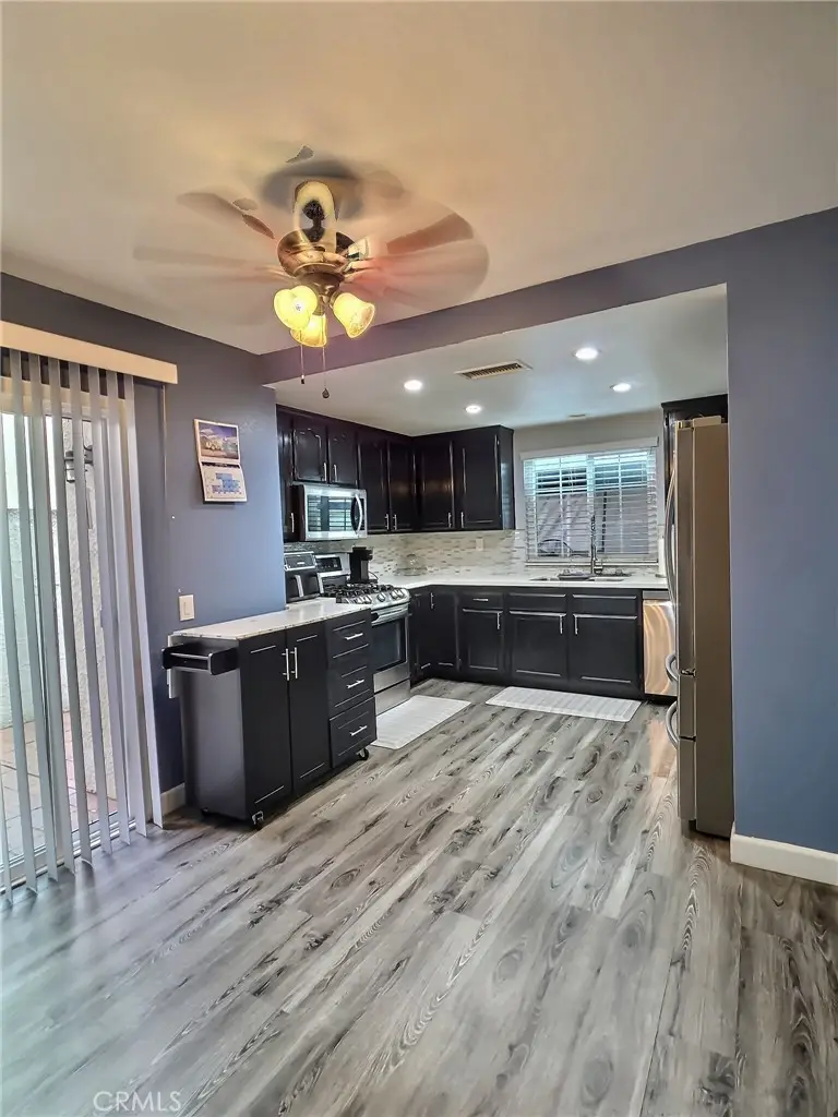 16240 Hunsaker, Paramount, CA 90723 - Image #3