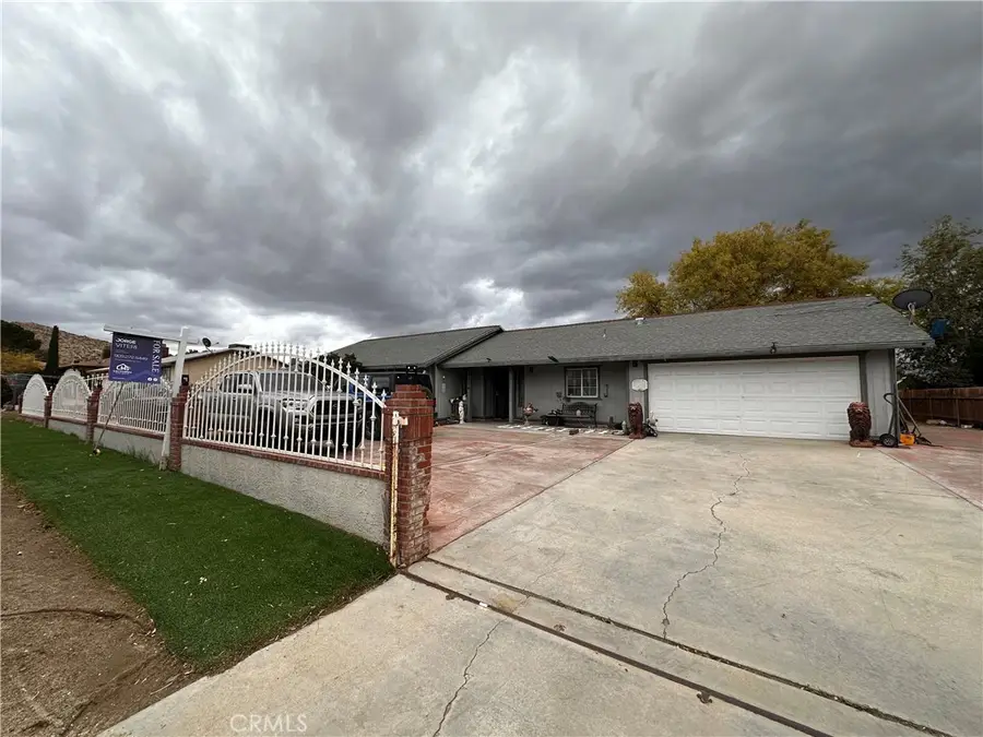 17204 Longmeadow Ave, Palmdale, CA 93591 - #2