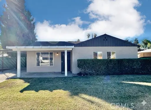 8654 Greenpoint Avenue, Riverside, CA 92503 - Image #2