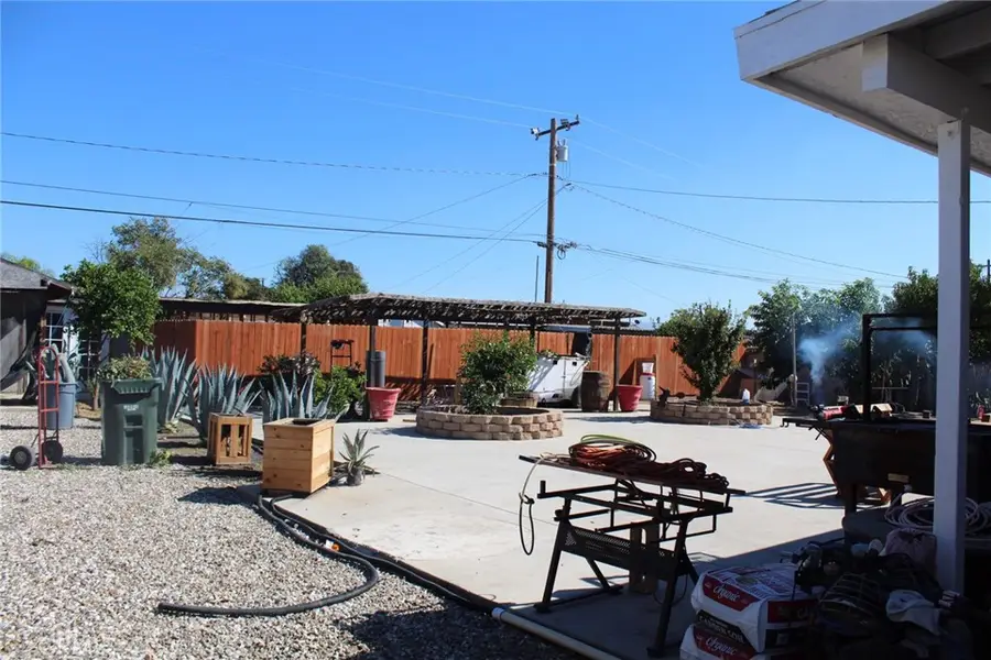 9543 Laurel Avenue, Fontana, CA 92335 - #2