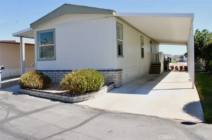 999 S Santa Fe Avenue #17, San Jacinto, CA 92583 - Image #2