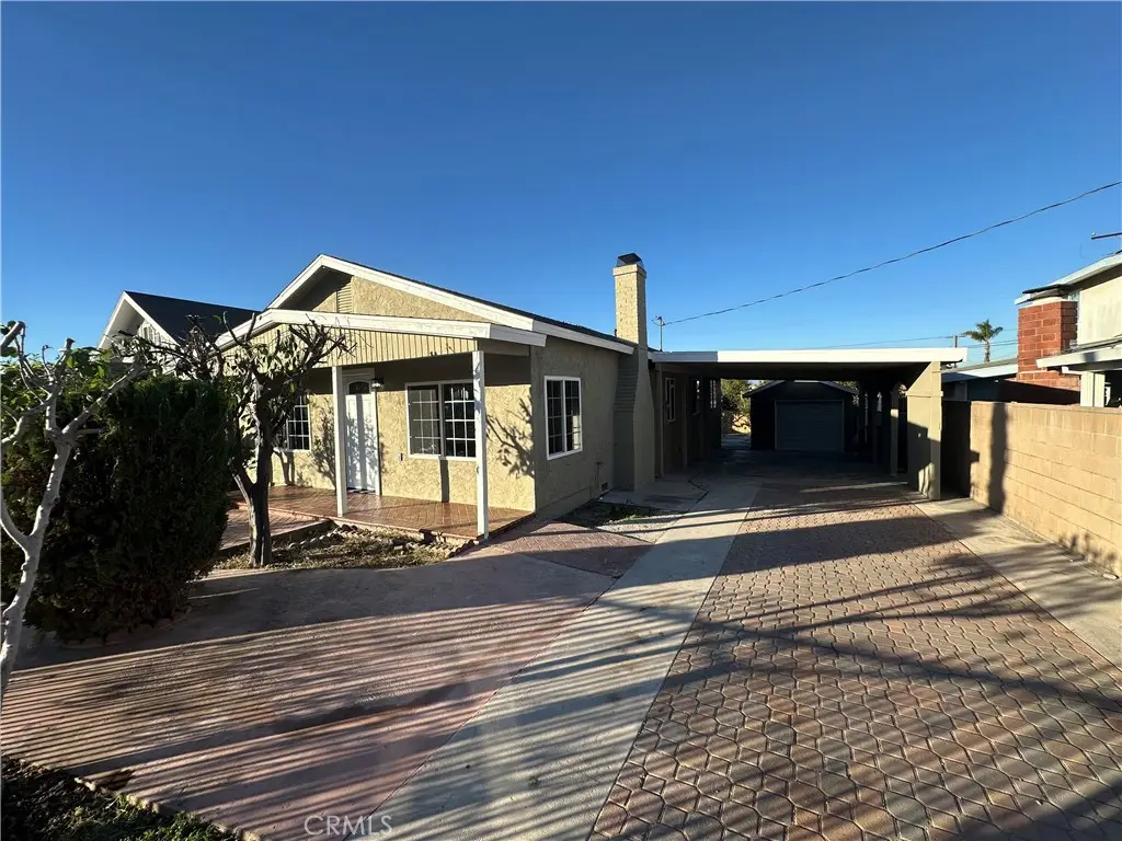 119 W Francis Street, Corona, CA 92882 - #1