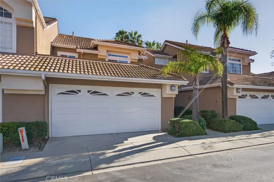 1529 Elegante Court, Corona, CA 92882 - Image #3