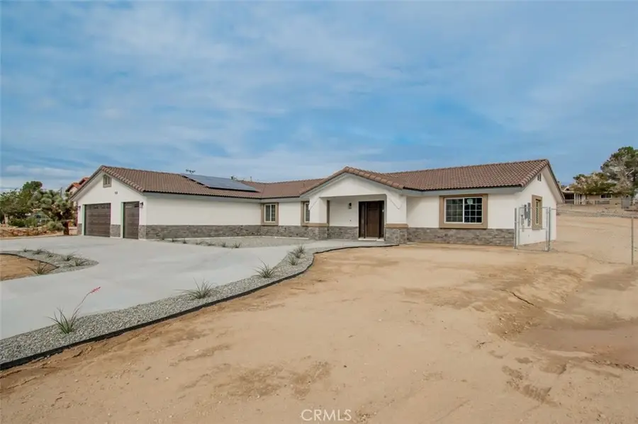 14685 Apple Valley, Apple Valley, CA 92307 - #3