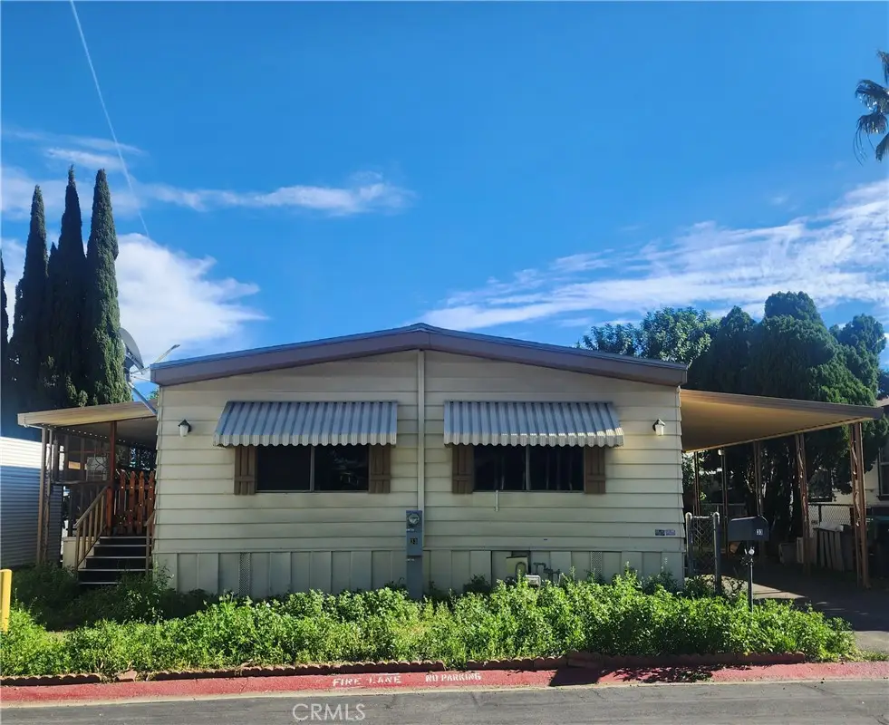 995 Pomona Road #33, Corona, CA 92882 - Image #1