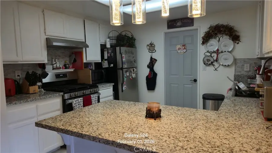 17940 Alder, Hesperia, CA 92345 - #2
