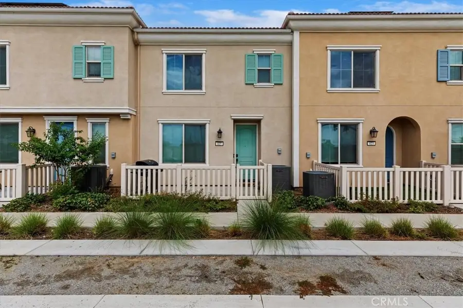 425 N Beechwood, Rialto, CA 92376 - #2