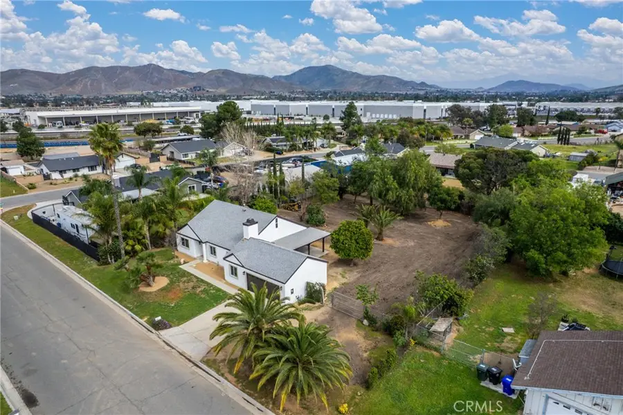 4856 Poinsetta, Jurupa Valley, CA 92509 - #3