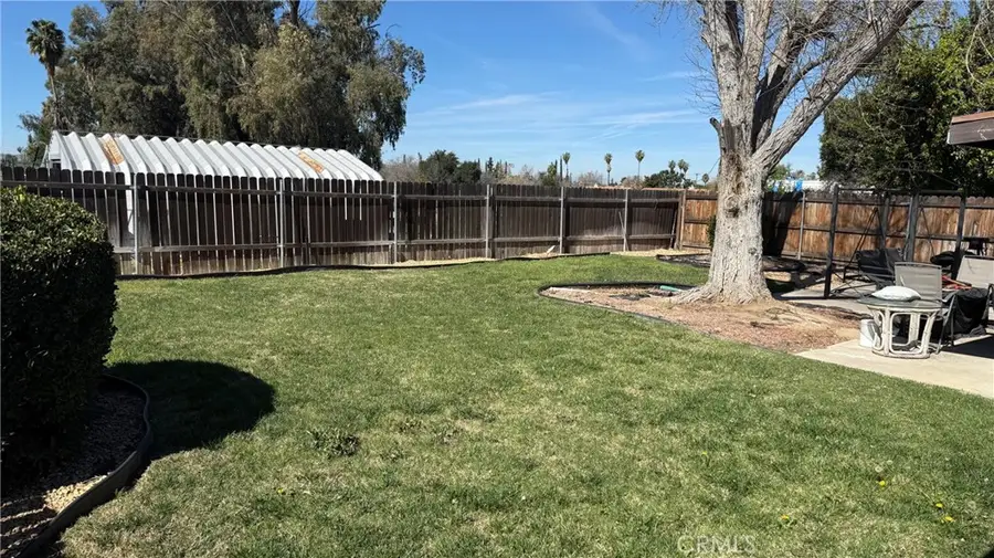 573 N Girard, Hemet, CA 92544 - #3