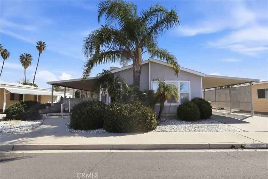 930 S. Santa Victoria, Hemet, CA 92543 - #3