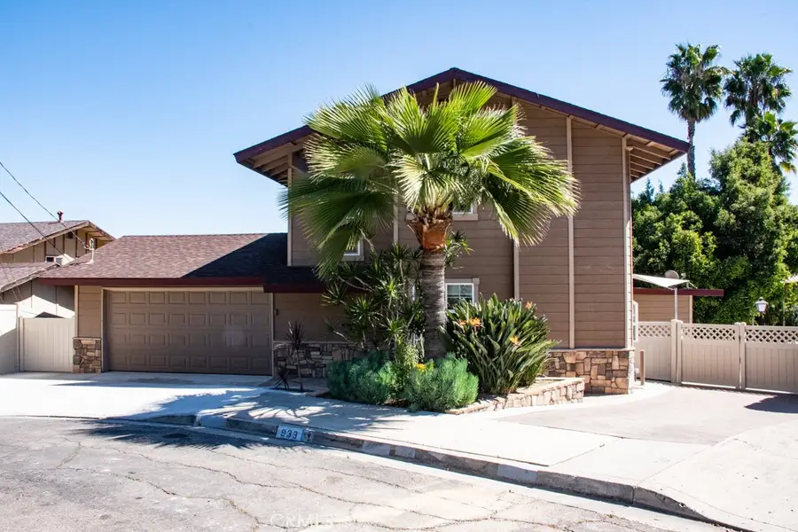 933 Eastside Rd, El Cajon, CA 92020 - #2