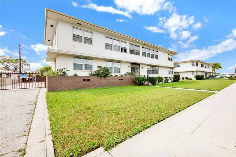 3310 W 77th Street #1/2, Los Angeles, CA 90043 - #3